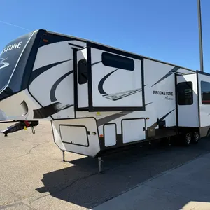 2022 Forest River Inc. Brookstone Coachmen 42' Camper
