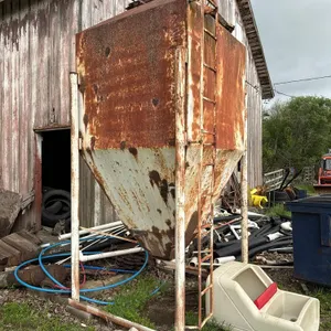 Grain bin