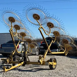 2003 Vermeer WR22 hay rake