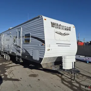 2011 Forest River 31'  Wildwood Travel Trailer