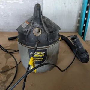 Stinger Wet/Dry Vac 2.0gal/7.5L (Works)