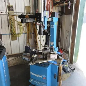 2012 Ravaglioli Tire Machine