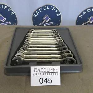 Blue-Point ratchet wrenches, 8�19 mm set