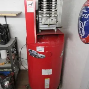 Snap-On Air Compressor, Model BRA7180V