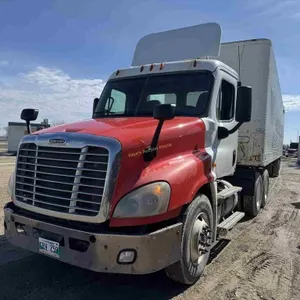 2014 Freightliner Cascadia Day Cab DD15