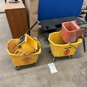 2-mobile mop pail buckets