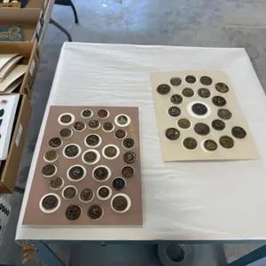 2 cards of wood backgrounds, 50 buttons