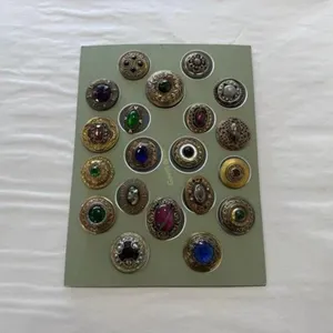 20 large jewels