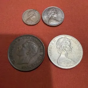 1975 Australia 1 cent, 1978 Australia 2 cents,