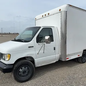 ID 2238 1992 Ford Box Truck