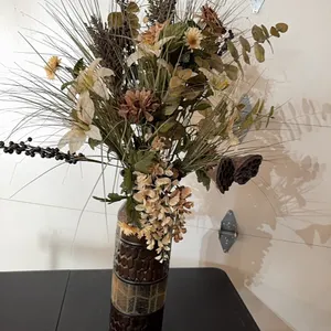 Tin vase w/ floral