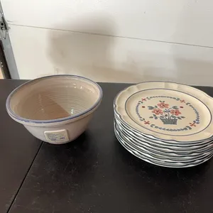 Stoneware plates, bowl