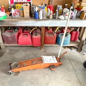 2-1/2 Ton Floor Jack