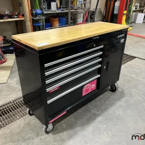 52"x18" Husky Woodtop Tool Chest on Casters w/ Contents Included
UNRESERVED