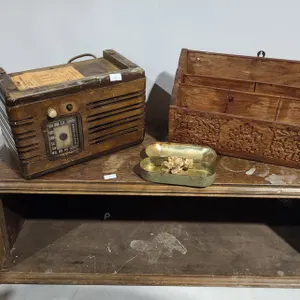 RCA Victor Serial 3545 Nipperette A Radio, Flip Top Box 28 W, 12 D, 9 T, Wooden Storage Box, Pin 