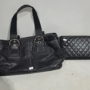 Black Coach Bag w/ Light Stitching 15 X 9 Plus Length of Straps and Zenith Purse Insert