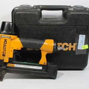 BOSTITCH MAGNESIUM NAIL GUN W/ CASE