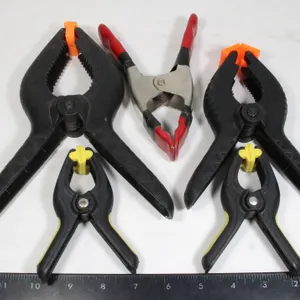 LOT OF CLAMPS
