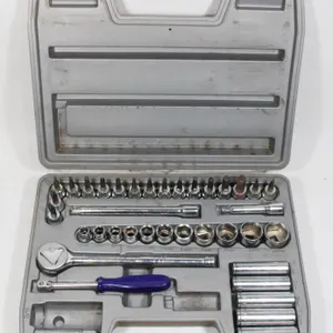 CANADIAN TIRE MASTERCRAFT 3/8" SOCKET SET