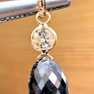 10K(0.7G), BLACK DIAMOND (2.6+0.18CT) PENDANT, SUGGESTED RETAIL VALUE $2000