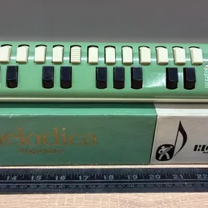 Hohner Melodica Soprano.