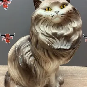 Ceramic Cat. 14�H. *NO SHIPPING
