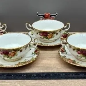 7 Royal Albert Old Country Roses 2 Handled Soup