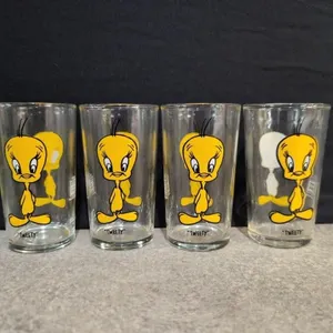 1973 Vintage Tweety Bird collector glasses