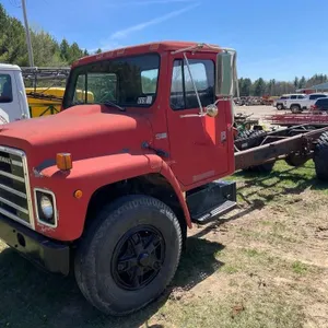 1986 International S1700 Straight Truck