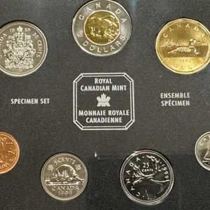 1999 Cdn Specimen Coin Set in Green Binder