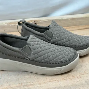 Staheekum: Women's Slip On Shoe, Size 7, Tan- Used