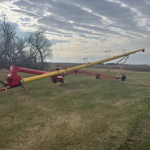 Westfield MK100-71 10"x71' mech drive swing auger *Local Retirement Item