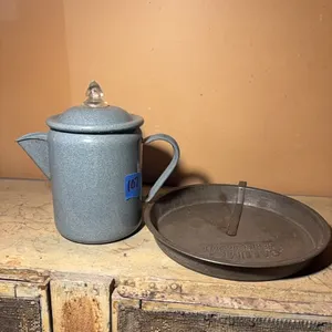 ENAMEL COFFE POT-PAN