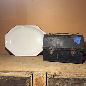 ENAMEL TRAY-LUNCHBOX
