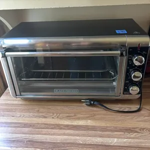 BLACK AND DECKER TOASTER OVEN