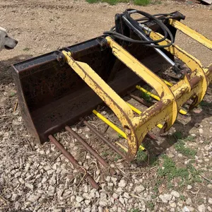MDS 72” Skidloader Grapple Manure Bucket