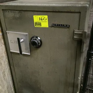 24"x21"x41" Meilink dial combination safe (no combination)