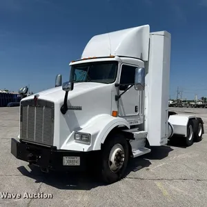 2014 Kenworth T800 semi truck