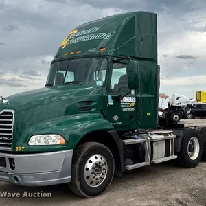 2016 Mack CXU613 semi truck