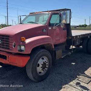 1999 Chevrolet C6500 flatbed truck