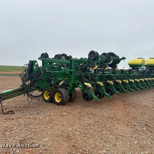2015 John Deere DB120 planter