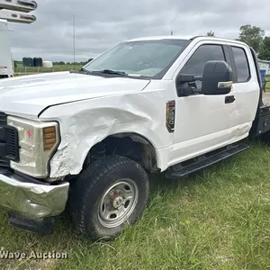 2019 Ford F250 Super Duty XL Ext. Cab flatbed pickup truck