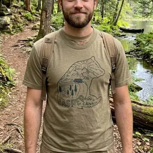 River Wear T-Shirt With Jasper Canada Design, Size Small