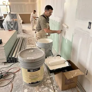 PPG Paints Manor Hall Interior Paint, Primer, and Stain Repellent, 18.3L