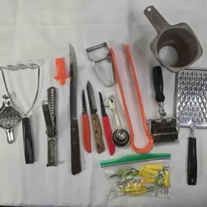 Kitchenware; Lemon wedge squeezer, Masher