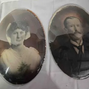 2 vintage portraits, unattached domed glass