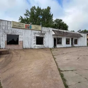 6/3 GILBERT AUCTION  Enid OK
