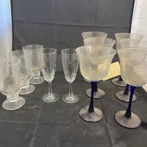 7 Pcs -  Assorted Stemware