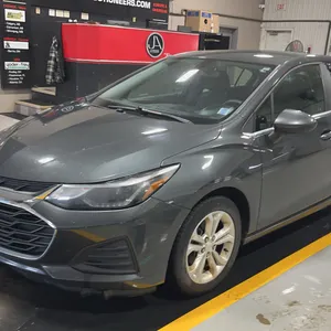 2019  Chevrolet  Cruze  LT Hatchback