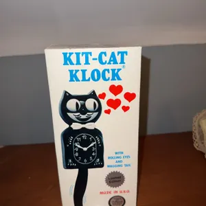 Kit-Cat Clock